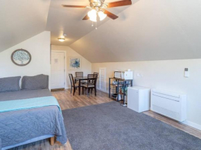 Private Loft with trail access to Boise Foothills
